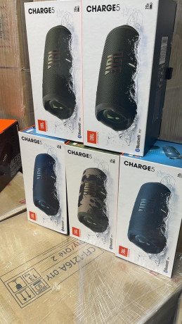 jbl-charge-5-speaker-big-0