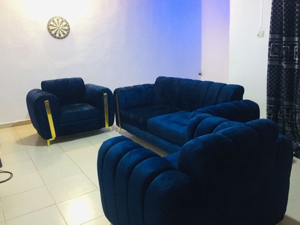 living-room-chair-big-0
